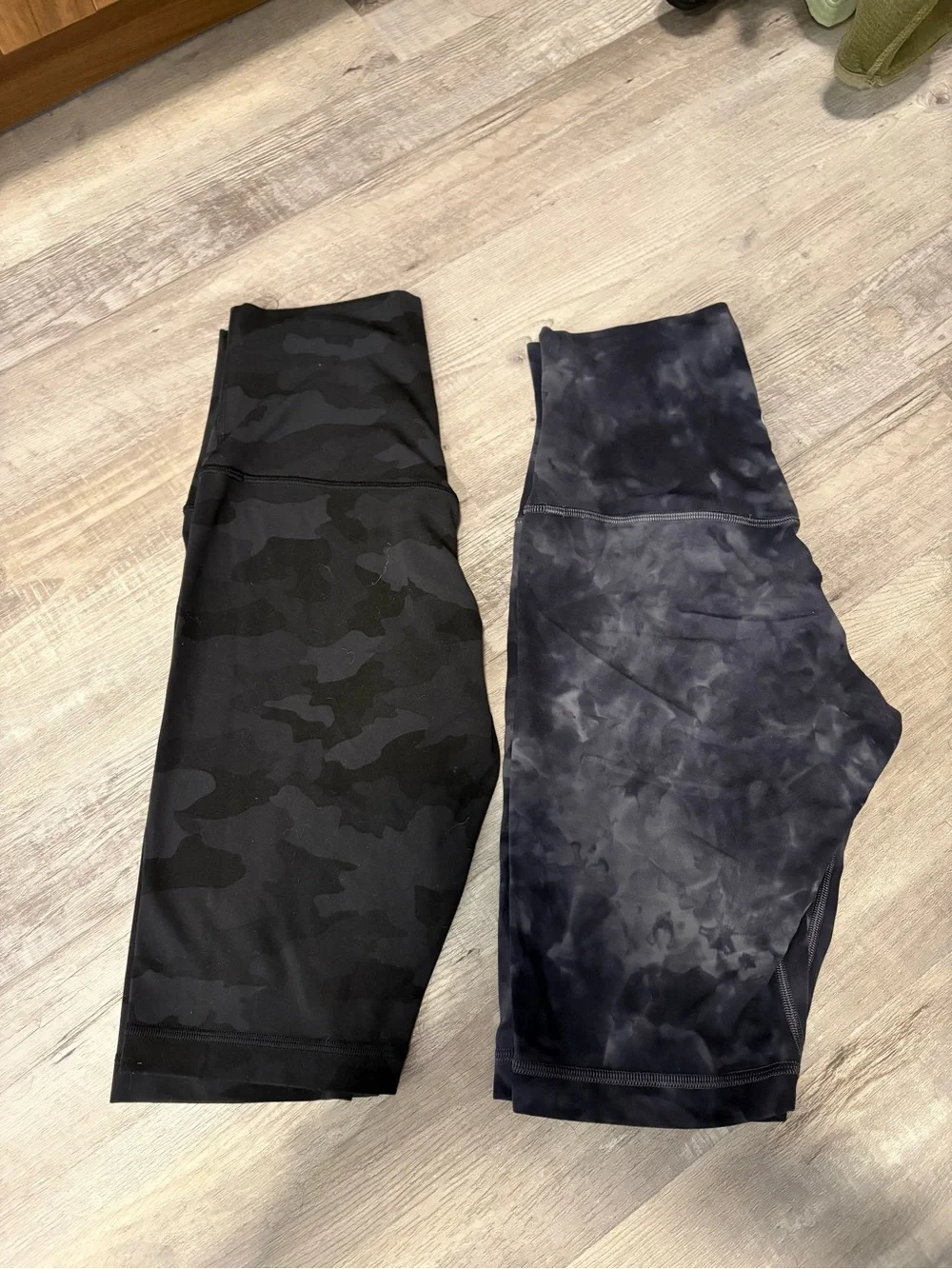 lululemon athletica Women’s Bike Shorts — Black & Dark Navy Tie-Dye
